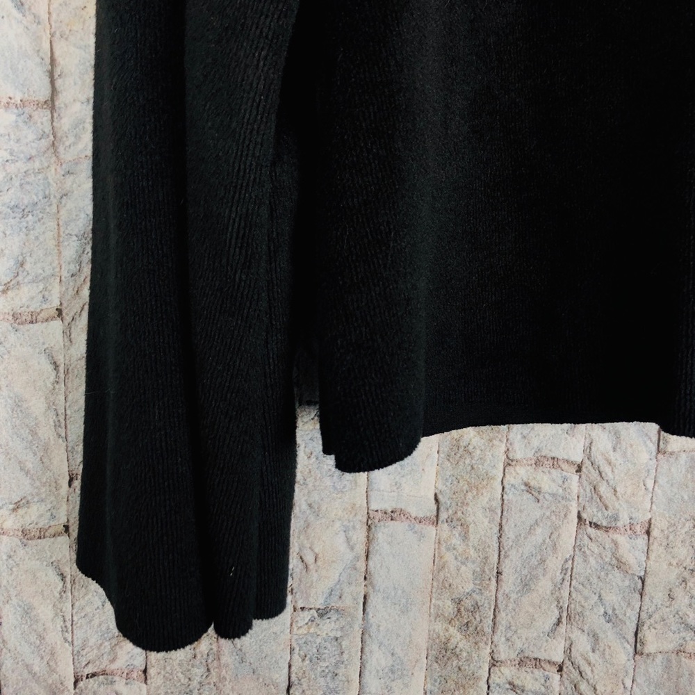 Zara Black Velour Long  Sleeve Top - Picture 3 of 4